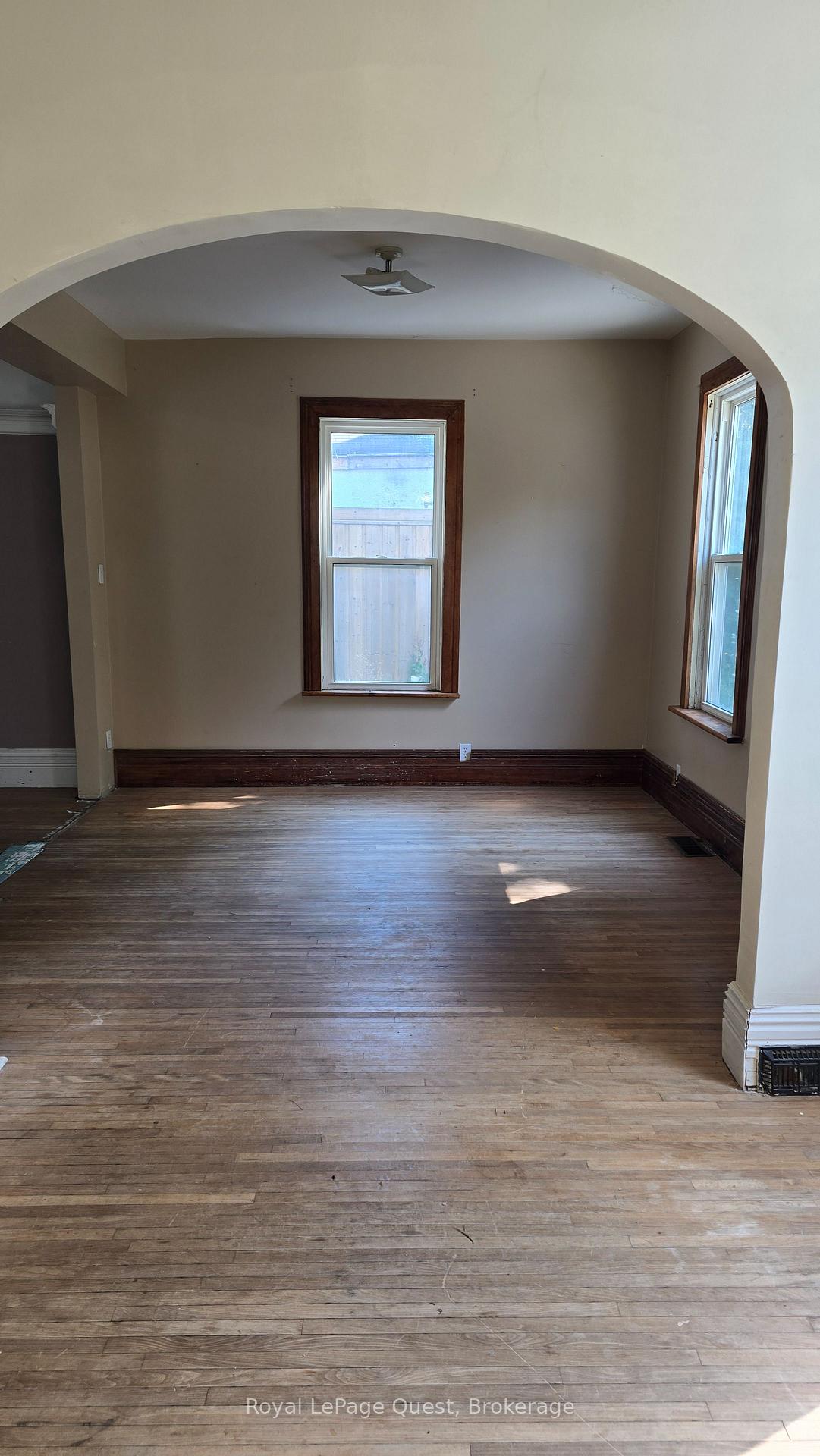 Photo 12 of 699 Quebec Street, Midland — HOMEH