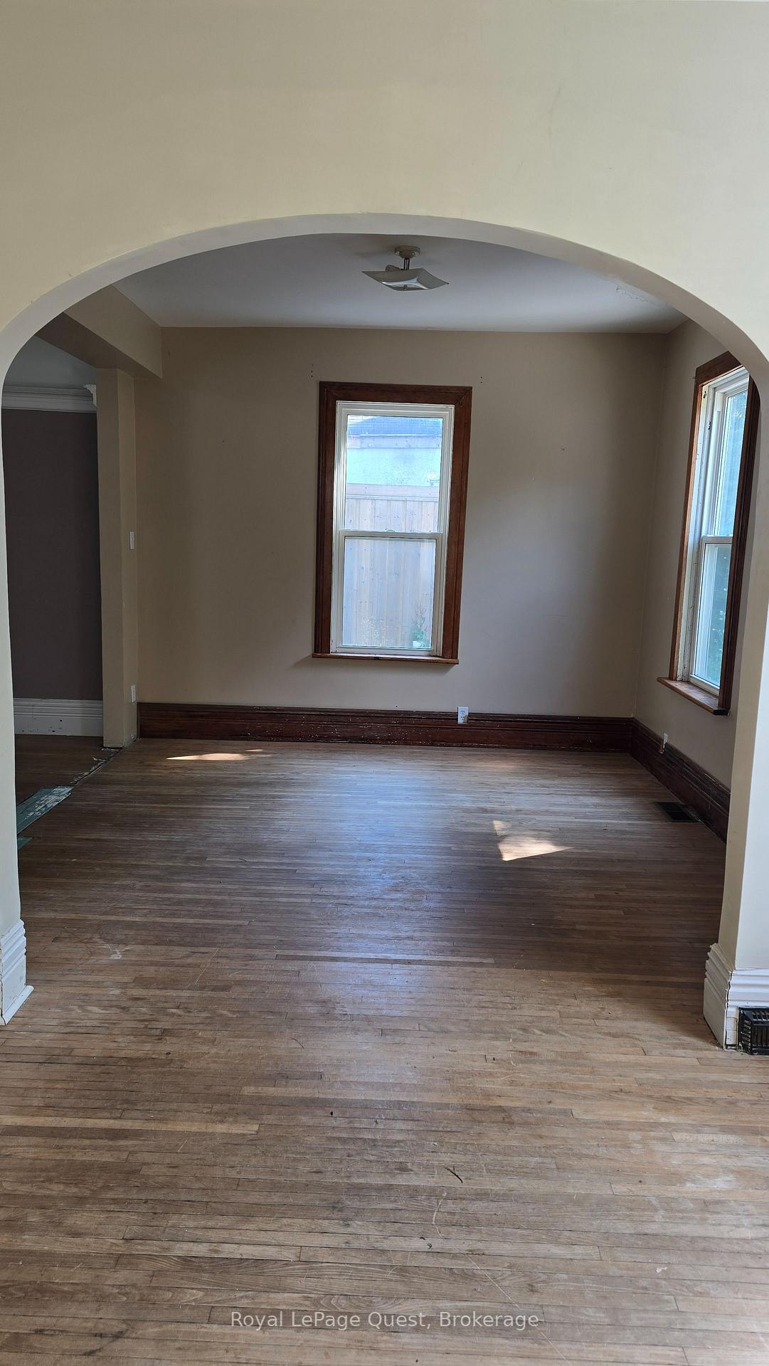 Photo 13 of 699 Quebec Street, Midland — HOMEH