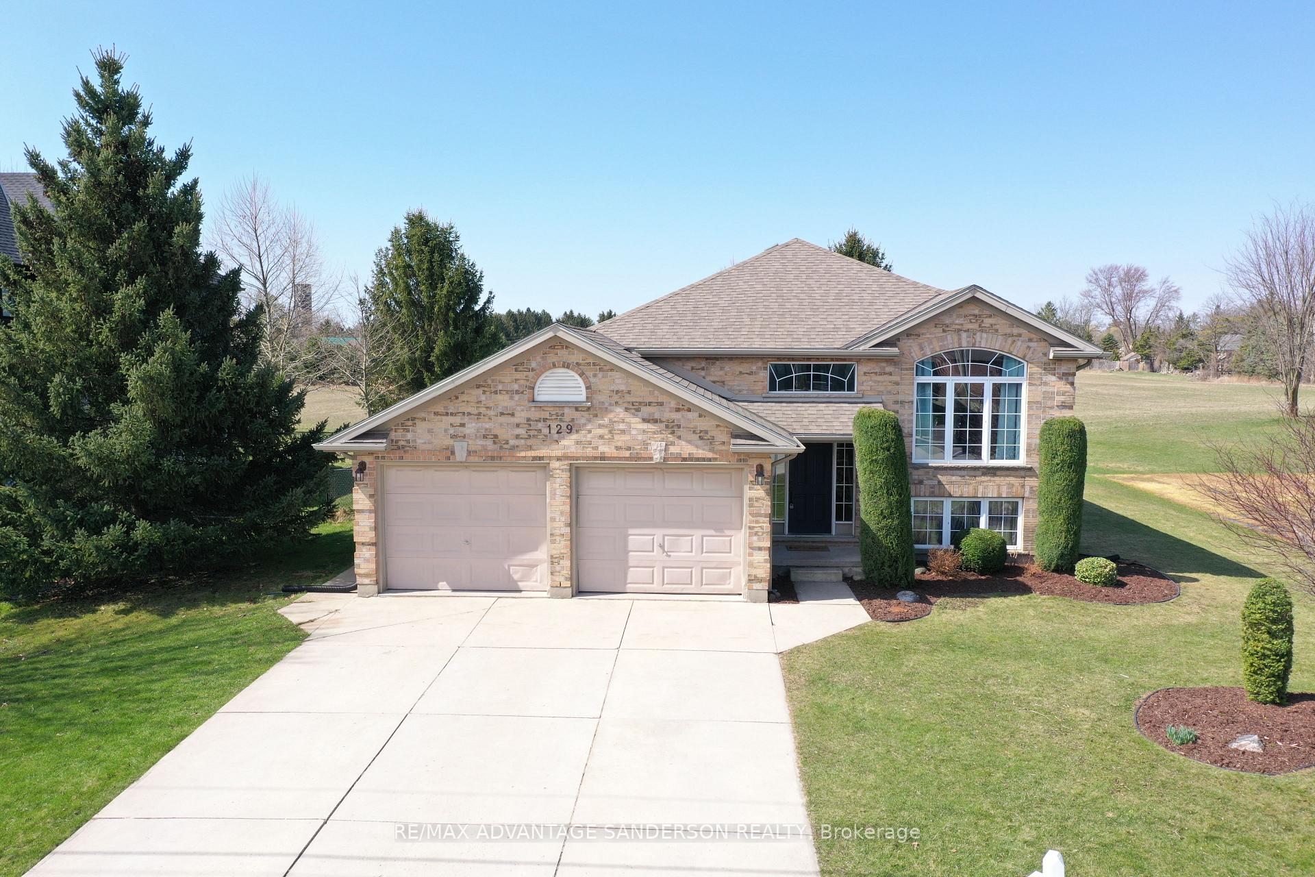 Photo 2 of 129 Martin Road, Middlesex Centre, Delaware Town — HOMEH