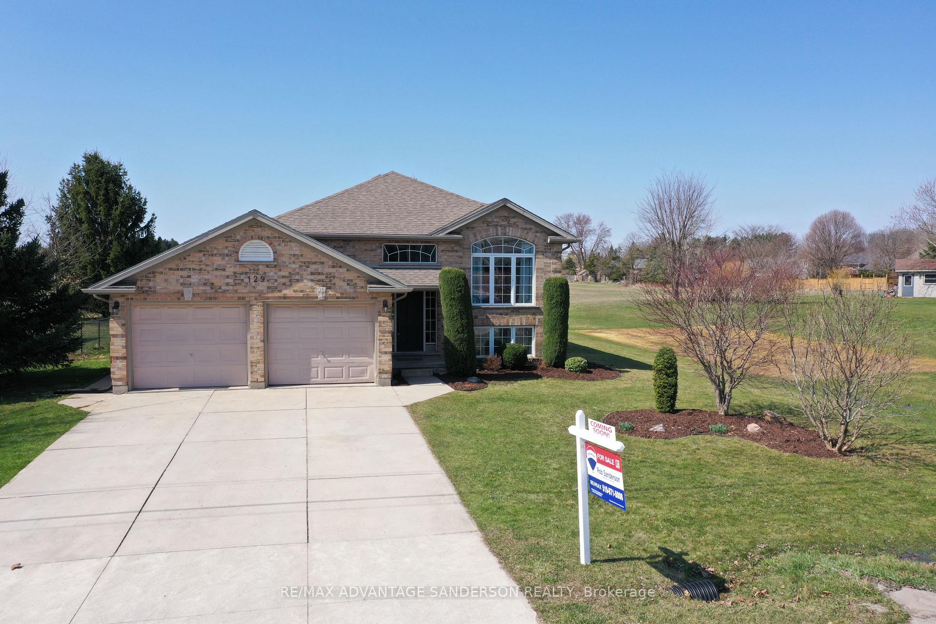 Photo 5 of 129 Martin Road, Middlesex Centre, Delaware Town — HOMEH