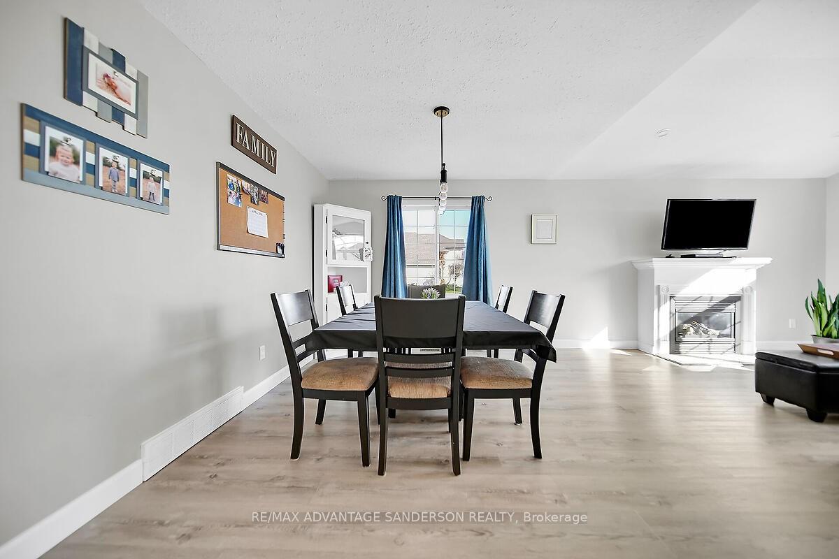 Photo 18 of 129 Martin Road, Middlesex Centre, Delaware Town — HOMEH
