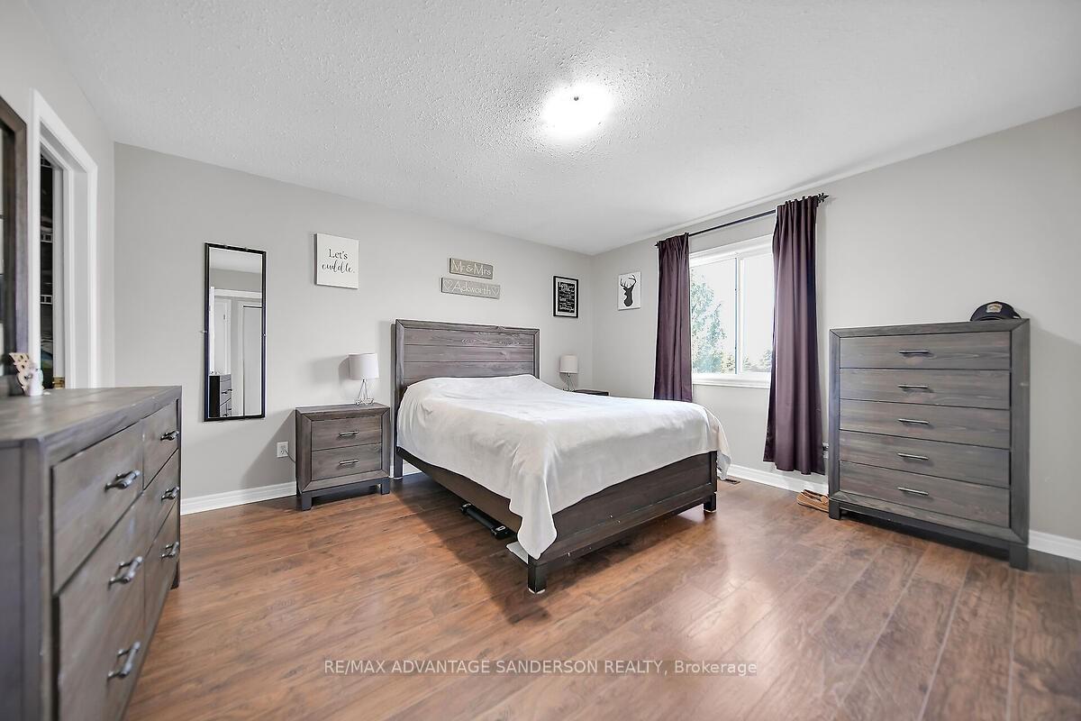 Photo 24 of 129 Martin Road, Middlesex Centre, Delaware Town — HOMEH