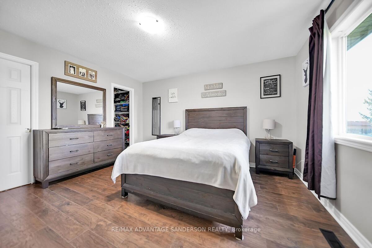 Photo 25 of 129 Martin Road, Middlesex Centre, Delaware Town — HOMEH