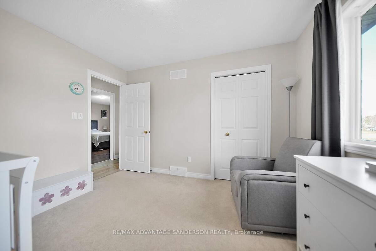 Photo 30 of 129 Martin Road, Middlesex Centre, Delaware Town — HOMEH