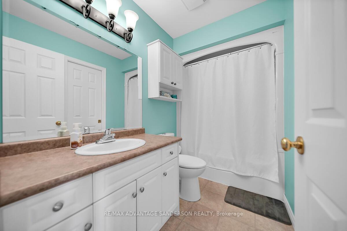 Photo 31 of 129 Martin Road, Middlesex Centre, Delaware Town — HOMEH