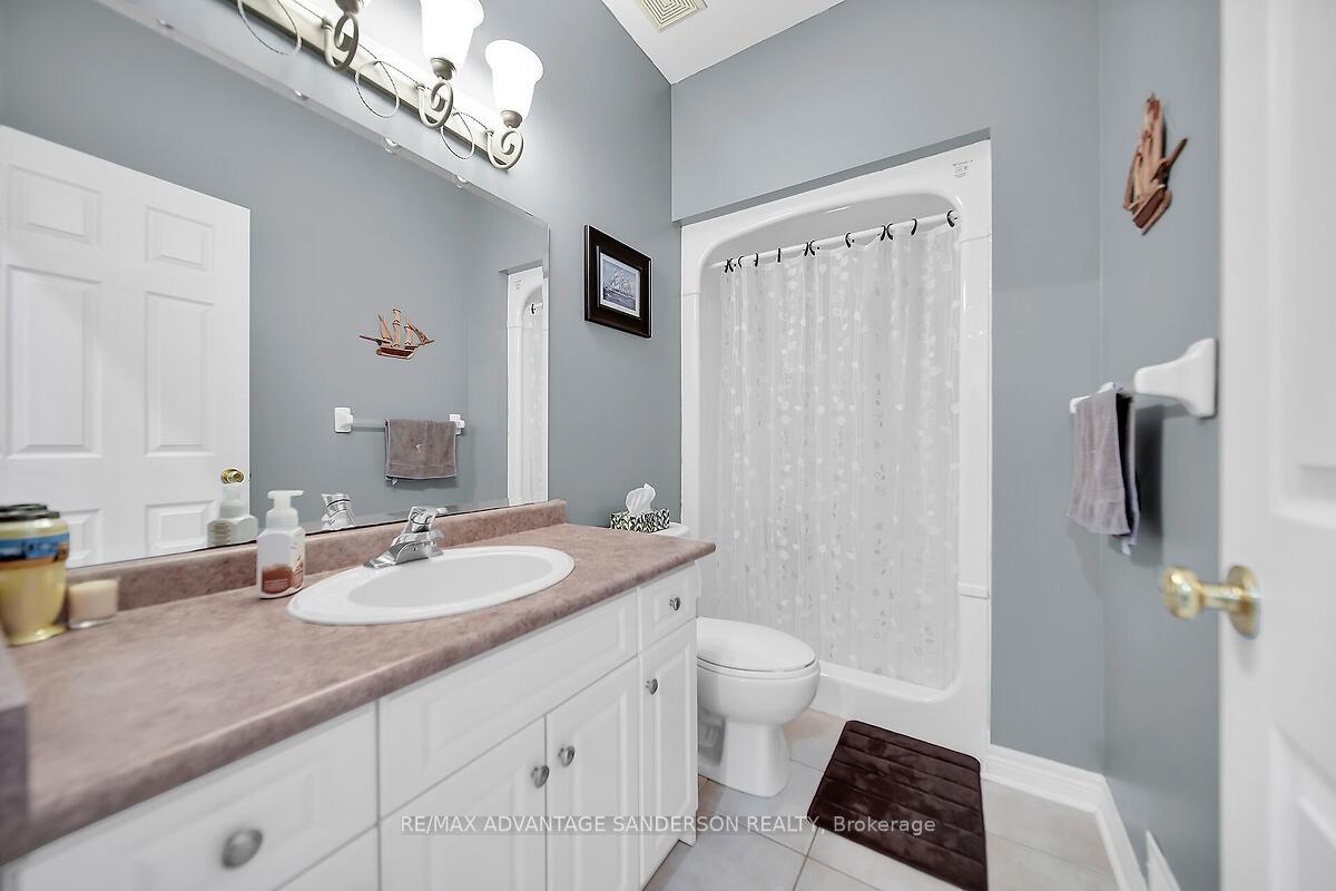 Photo 41 of 129 Martin Road, Middlesex Centre, Delaware Town — HOMEH