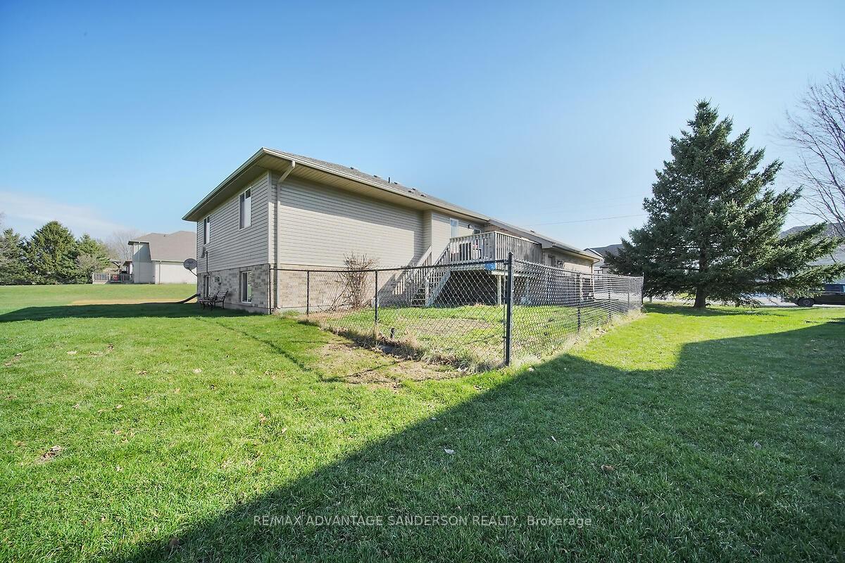 Photo 45 of 129 Martin Road, Middlesex Centre, Delaware Town — HOMEH