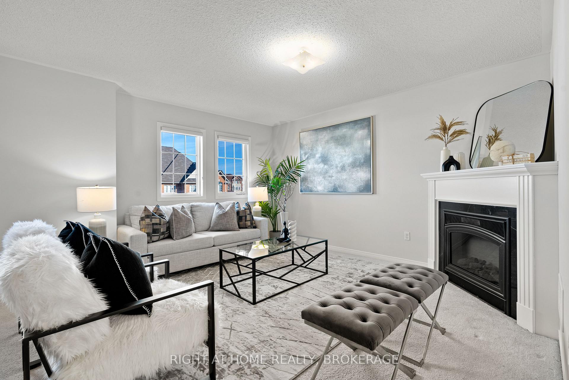 Photo 15 of 50 Humphrey Street, Hamilton, Waterdown — HOMEH