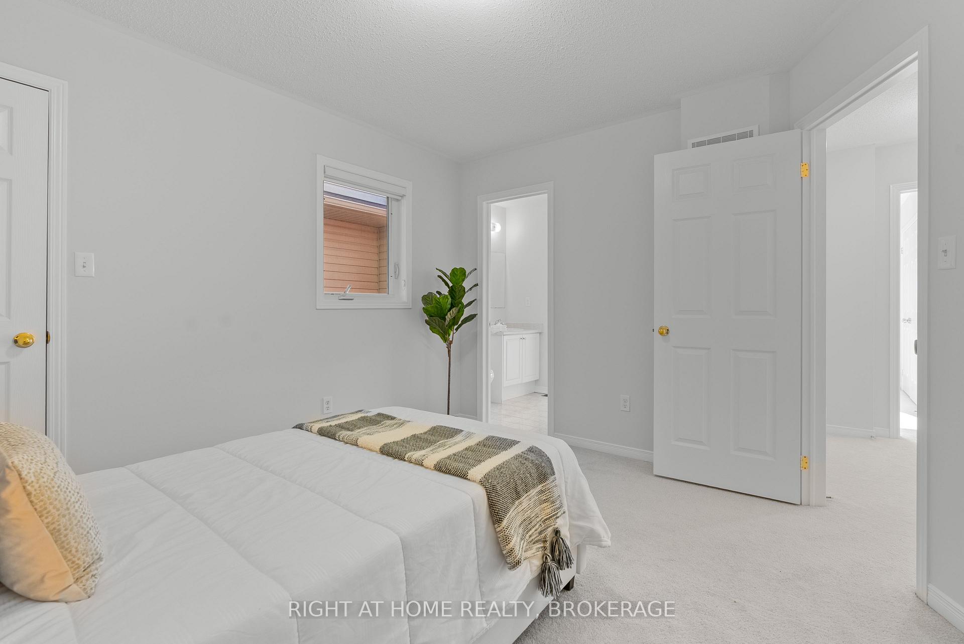 Photo 19 of 50 Humphrey Street, Hamilton, Waterdown — HOMEH