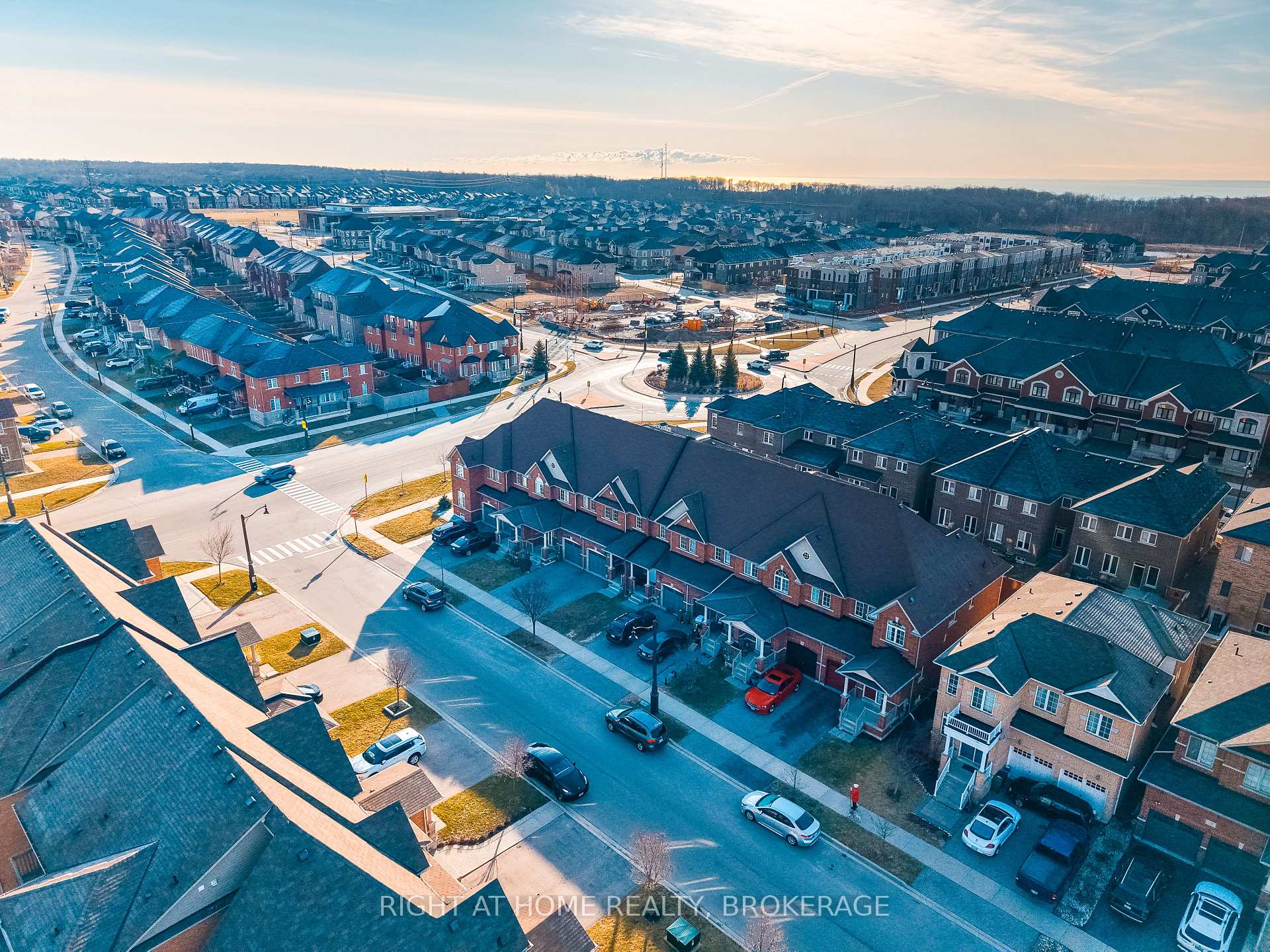 Photo 40 of 50 Humphrey Street, Hamilton, Waterdown — HOMEH