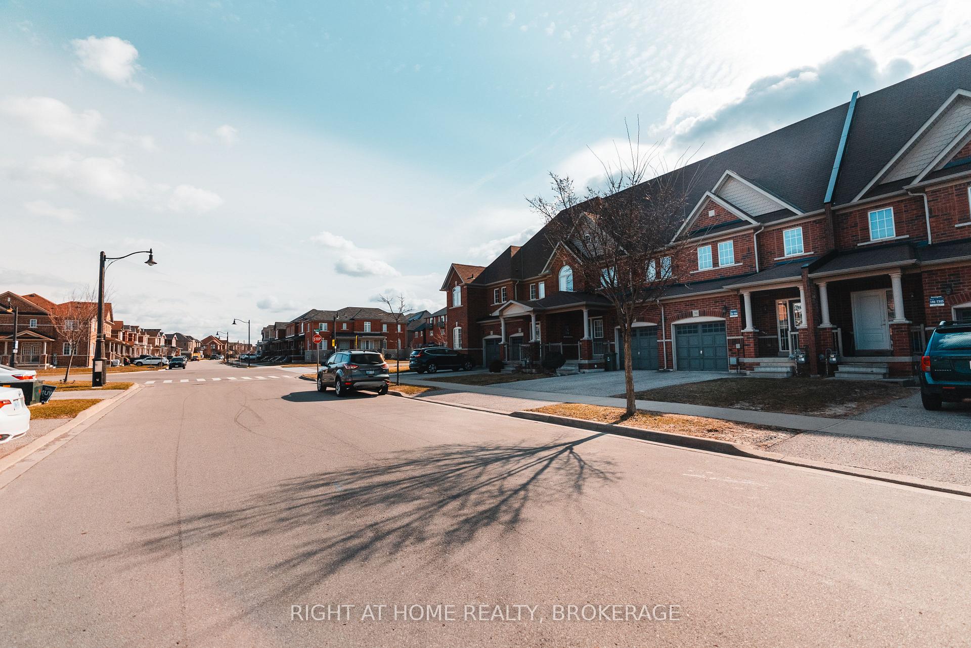 Photo 41 of 50 Humphrey Street, Hamilton, Waterdown — HOMEH