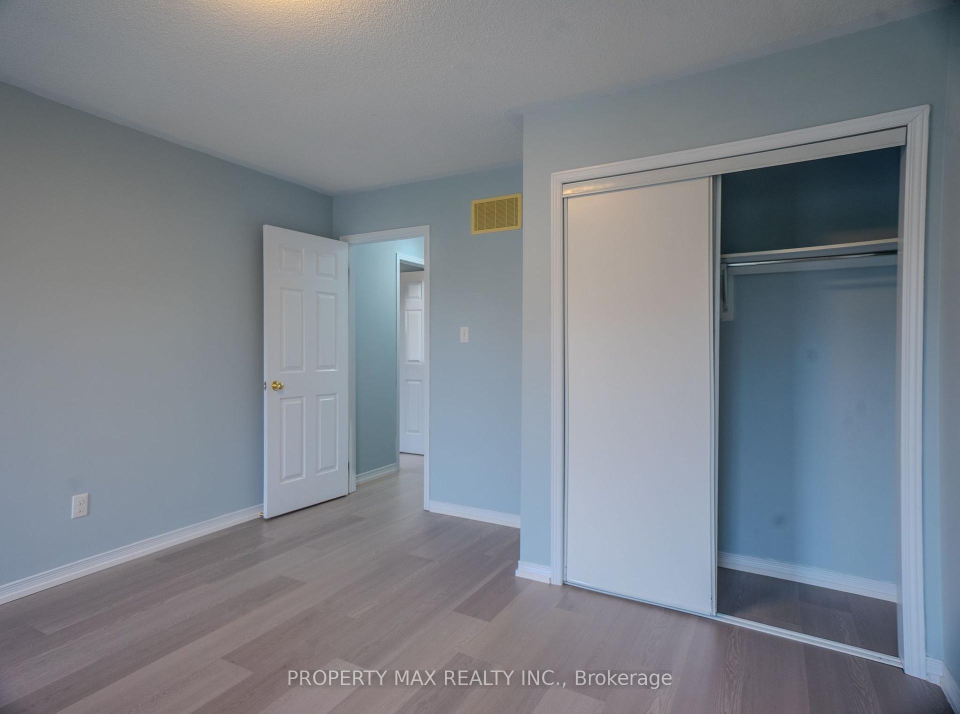 Photo 12 of 92 Coleluke Lane, Markham, Middlefield — HOMEH