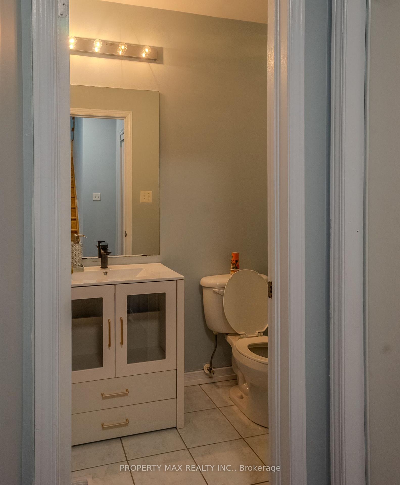 Photo 22 of 92 Coleluke Lane, Markham, Middlefield — HOMEH