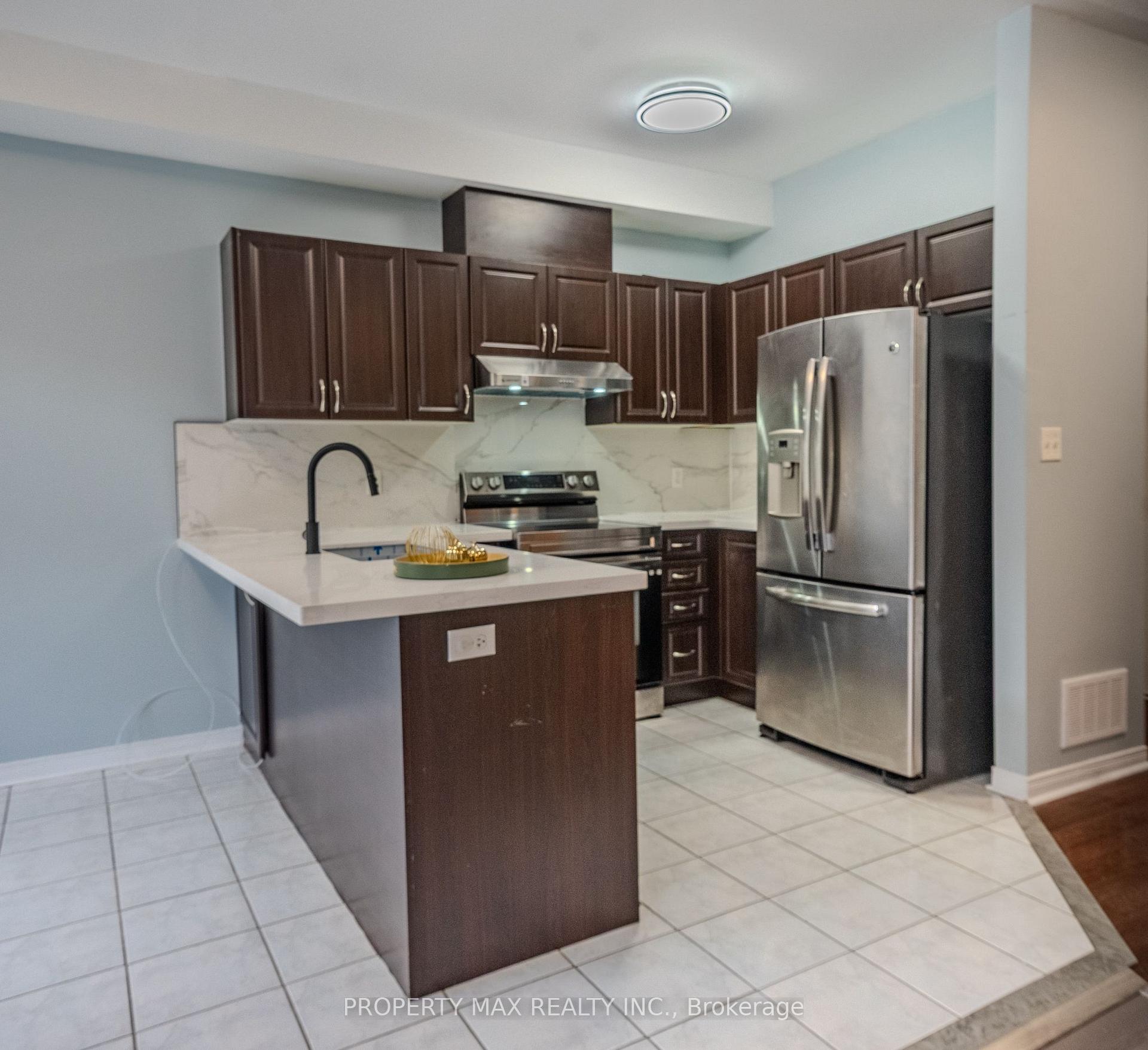 Photo 24 of 92 Coleluke Lane, Markham, Middlefield — HOMEH