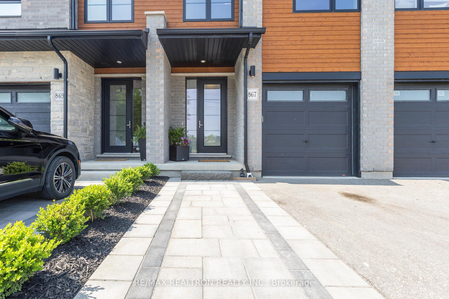 Photo 1 of 867 Robert Ferrie Drive, Kitchener — HOMEH