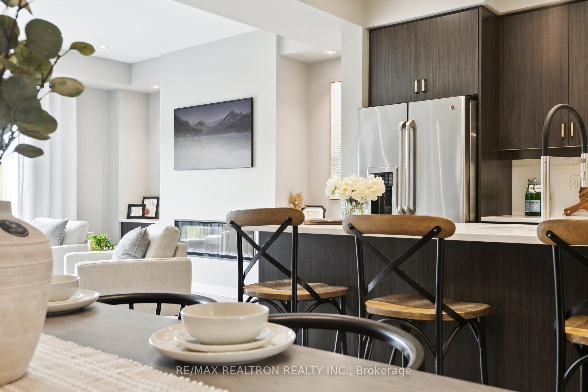Photo 23 of 867 Robert Ferrie Drive, Kitchener — HOMEH