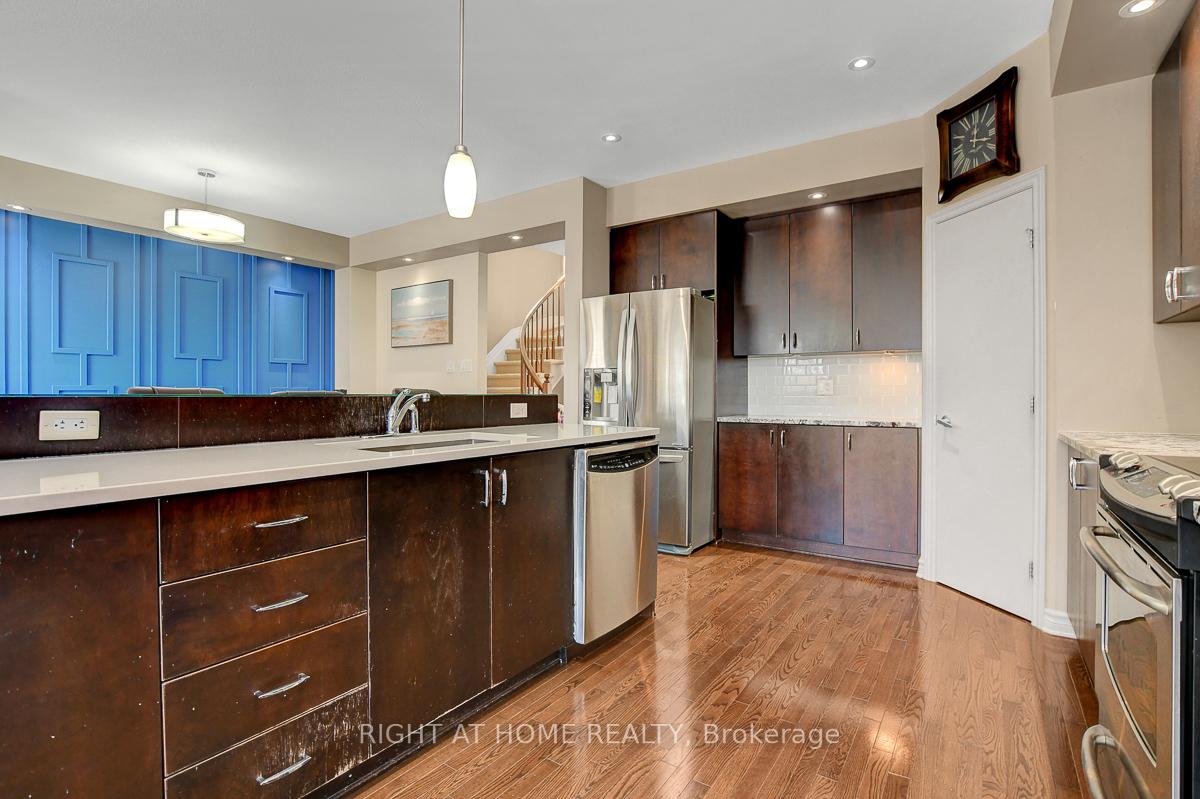 Photo 11 of 554 Barrick Hill Road, Ottawa, Kanata - Emerald Meadows/Trailwest — HOMEH