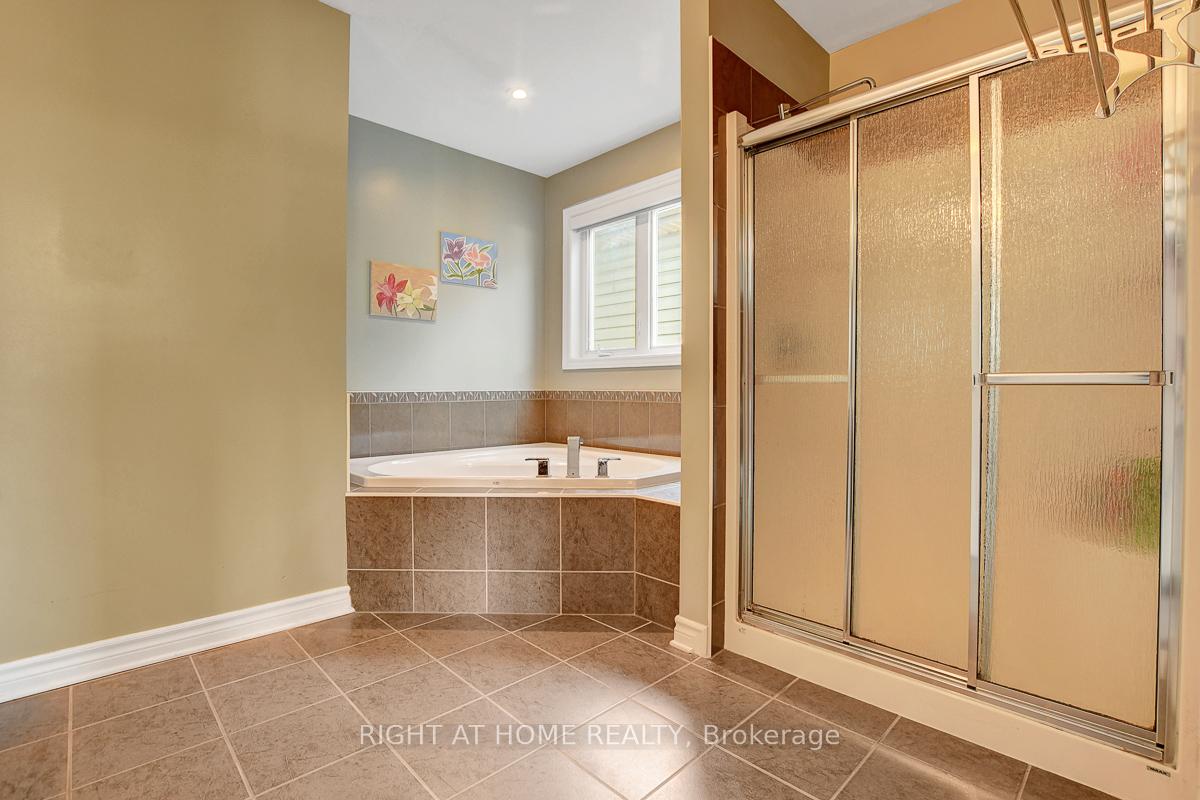 Photo 17 of 554 Barrick Hill Road, Ottawa, Kanata - Emerald Meadows/Trailwest — HOMEH