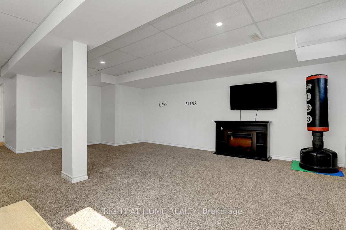Photo 27 of 554 Barrick Hill Road, Ottawa, Kanata - Emerald Meadows/Trailwest — HOMEH