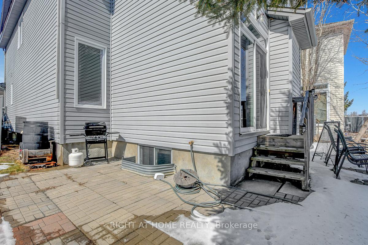 Photo 31 of 554 Barrick Hill Road, Ottawa, Kanata - Emerald Meadows/Trailwest — HOMEH