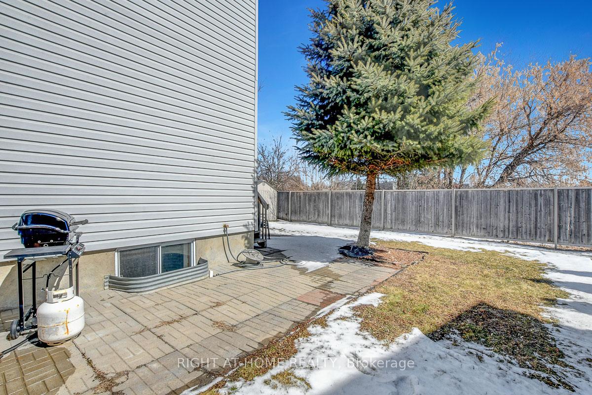 Photo 32 of 554 Barrick Hill Road, Ottawa, Kanata - Emerald Meadows/Trailwest — HOMEH