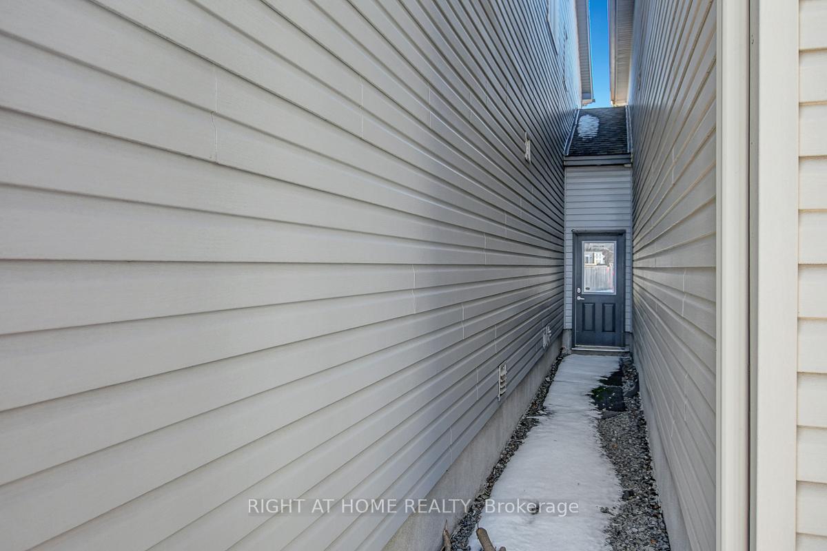 Photo 33 of 554 Barrick Hill Road, Ottawa, Kanata - Emerald Meadows/Trailwest — HOMEH