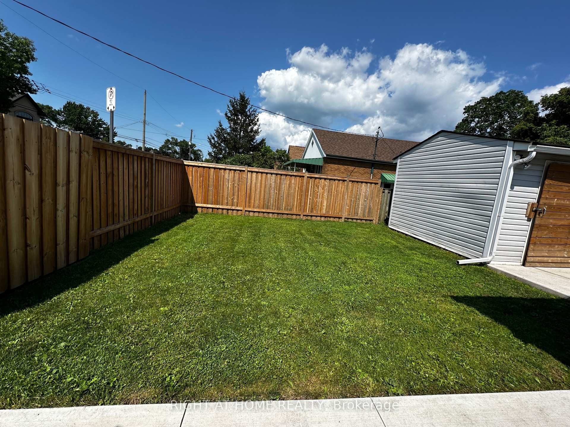 Photo 47 of Unit Upper, 1979 Brampton Street, Hamilton, Parkview — HOMEH