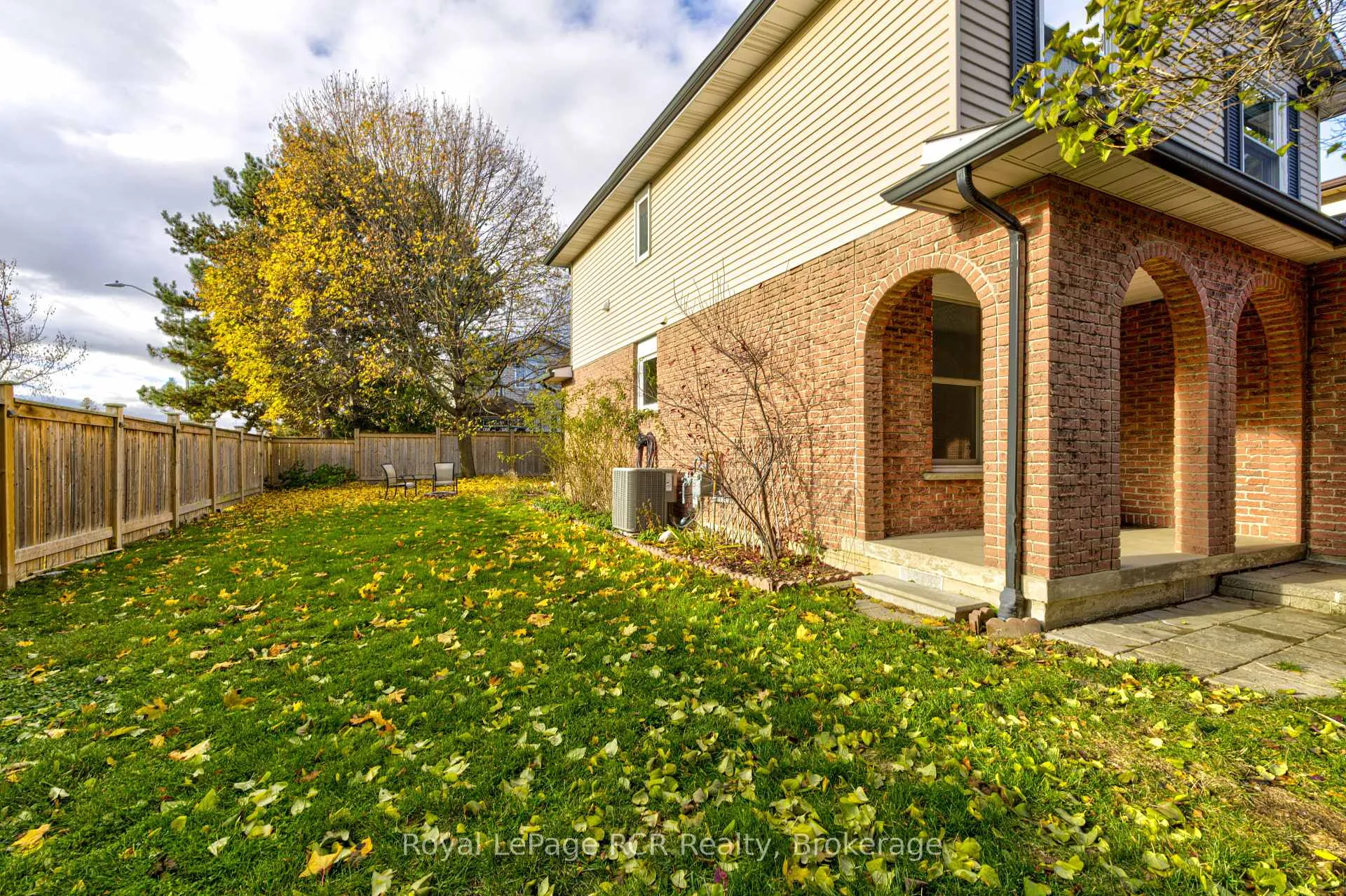 Photo 5 of 501 Beaver Court, Milton, Timberlea — HOMEH