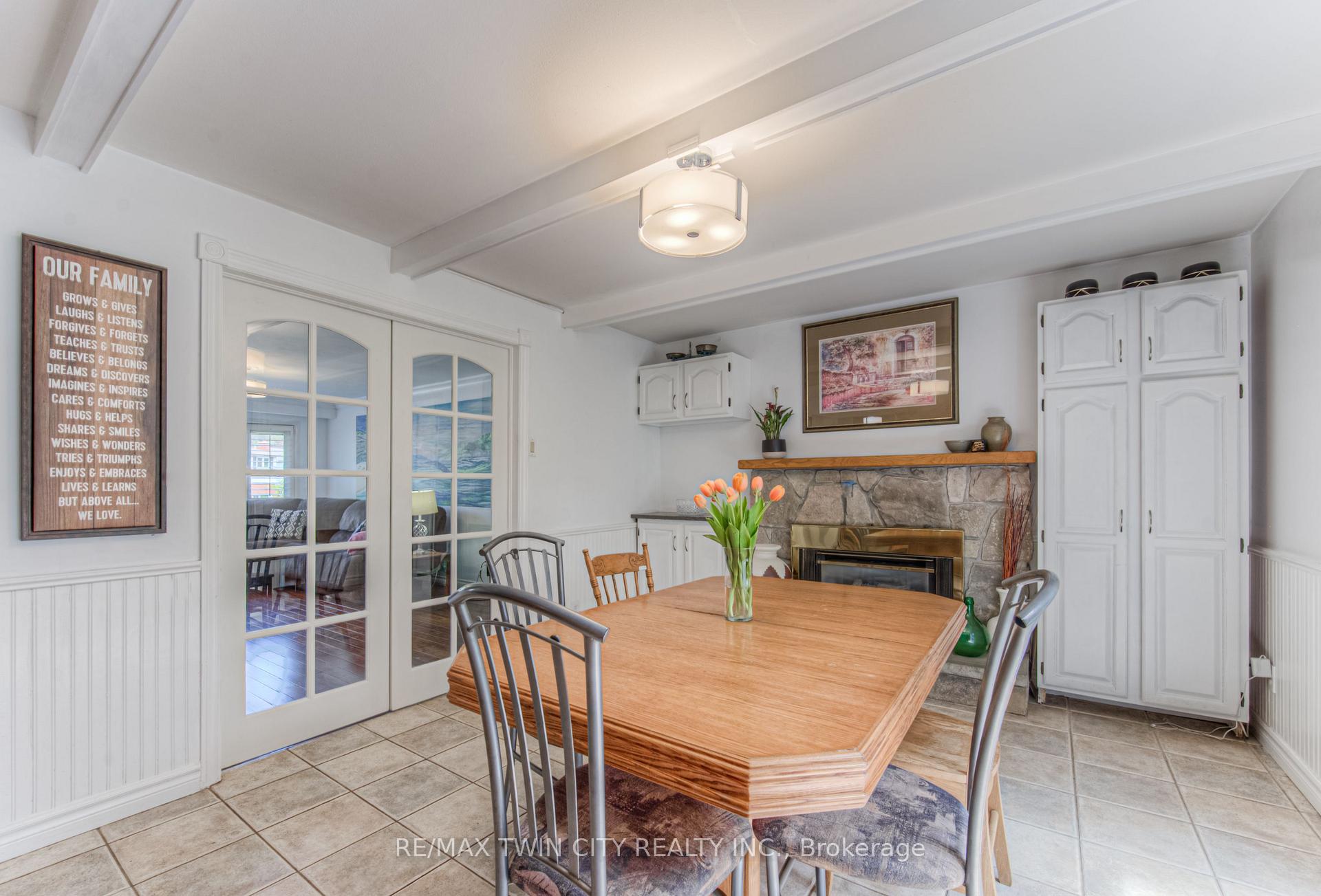 Photo 11 of 92 Pinehurst Crescent, Kitchener — HOMEH
