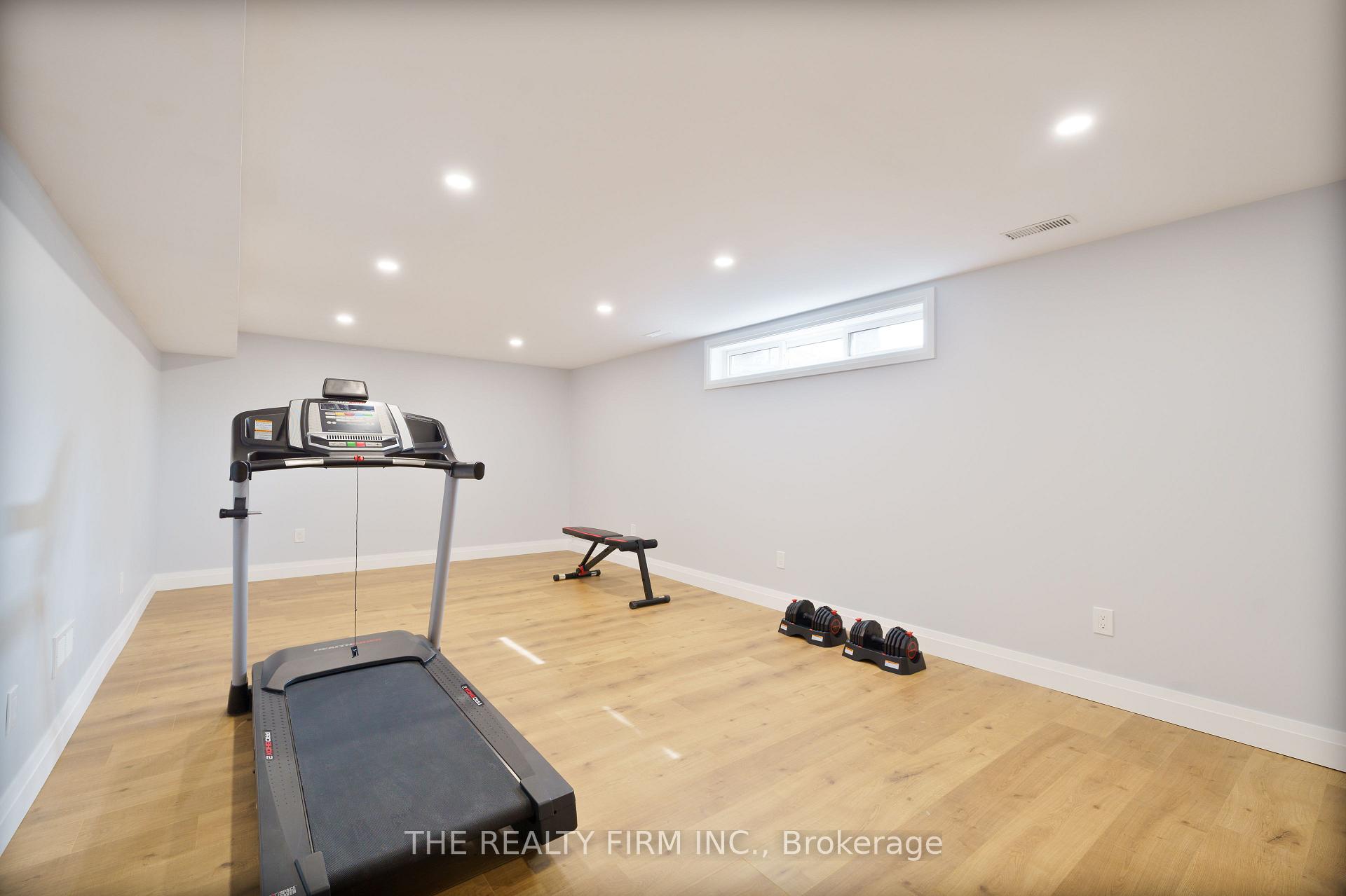 Photo 32 of 16 Gwendolyn Street, Middlesex Centre, Birr — HOMEH