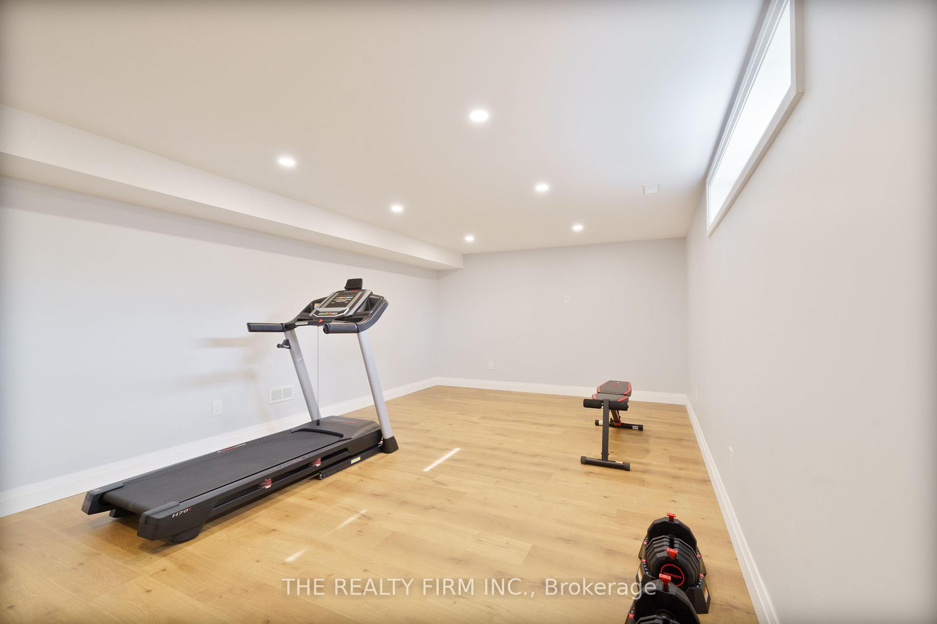 Photo 33 of 16 Gwendolyn Street, Middlesex Centre, Birr — HOMEH