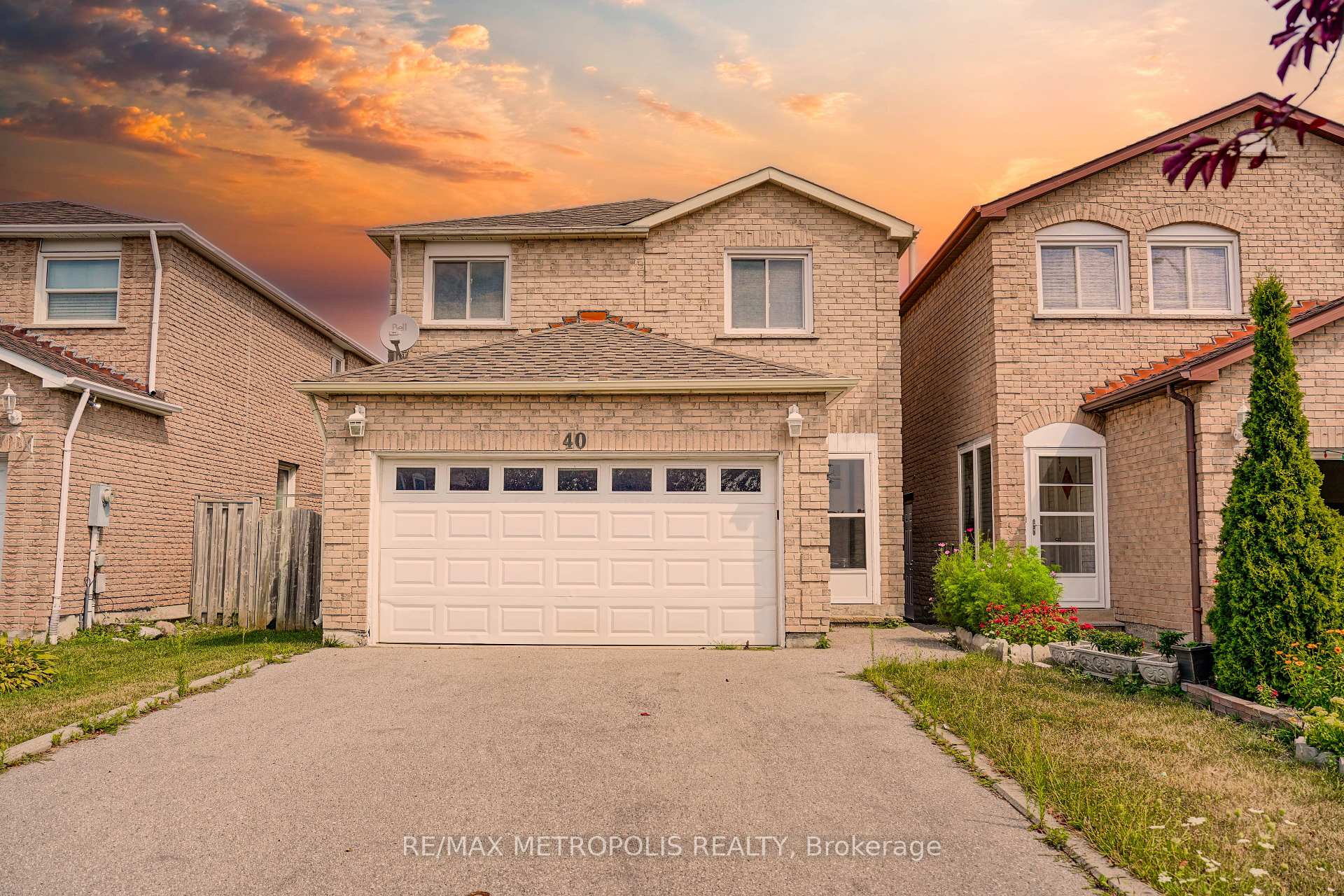 Photo 1 of 40 Lavron Court, Markham, Middlefield — HOMEH