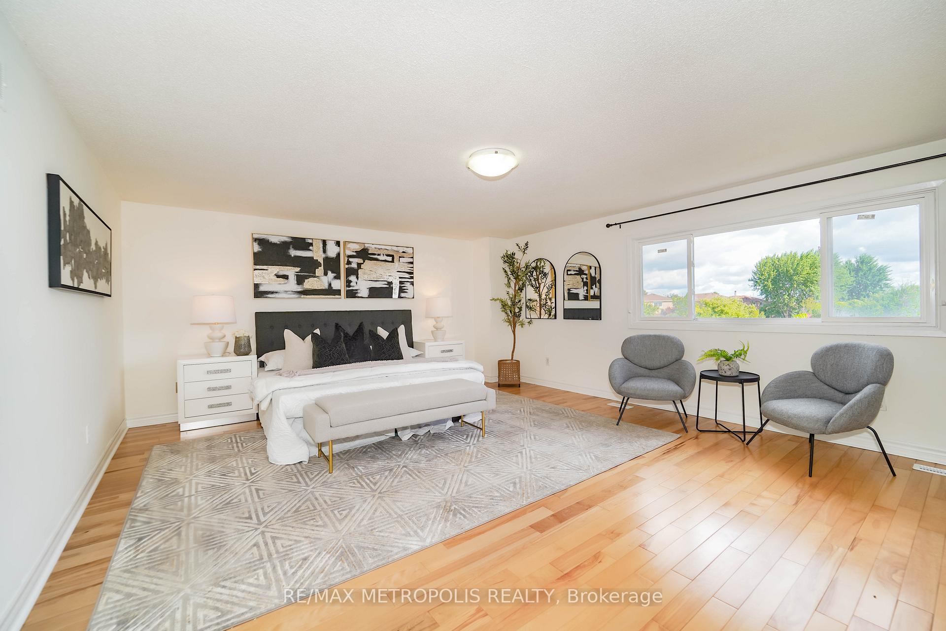 Photo 27 of 40 Lavron Court, Markham, Middlefield — HOMEH