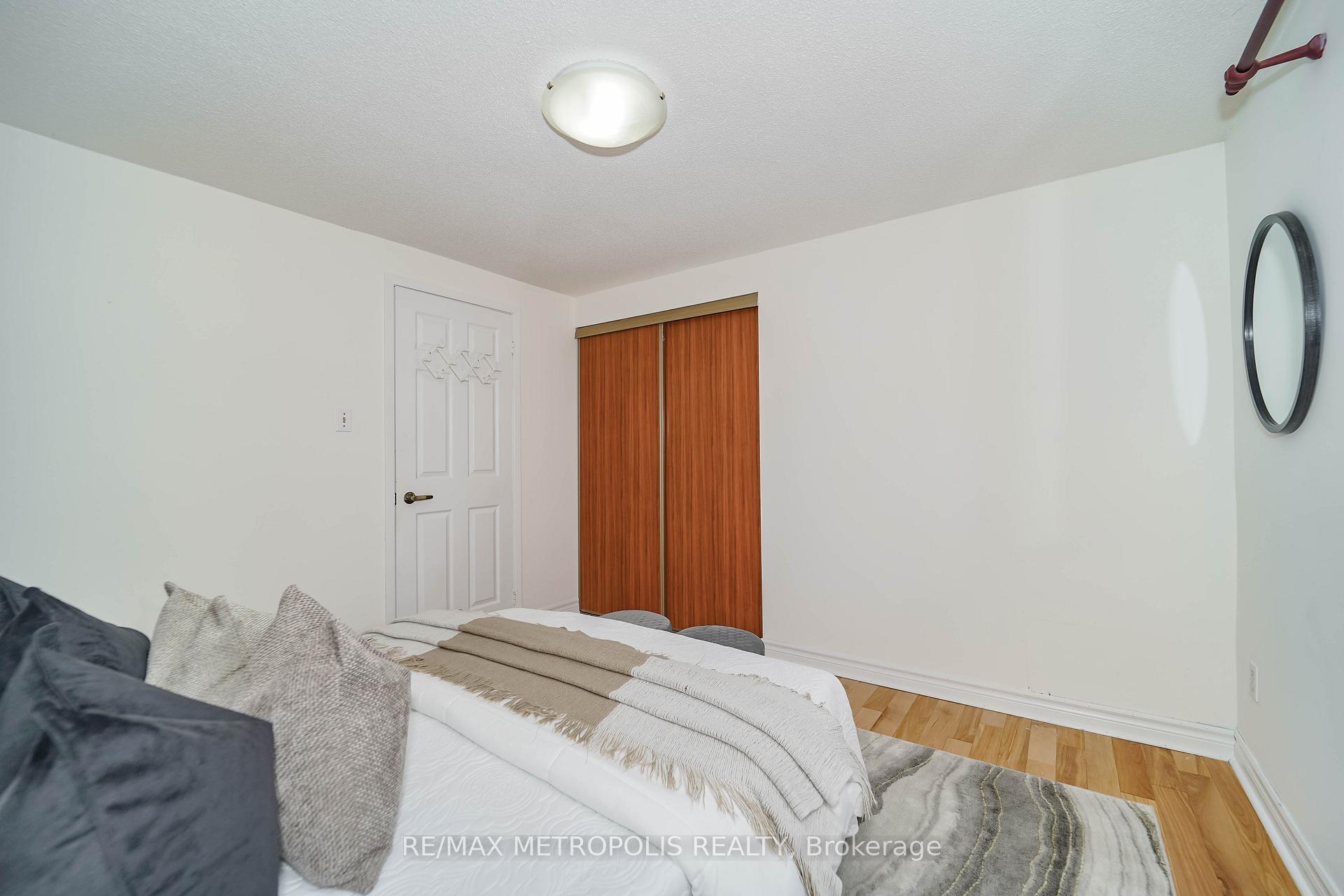 Photo 36 of 40 Lavron Court, Markham, Middlefield — HOMEH