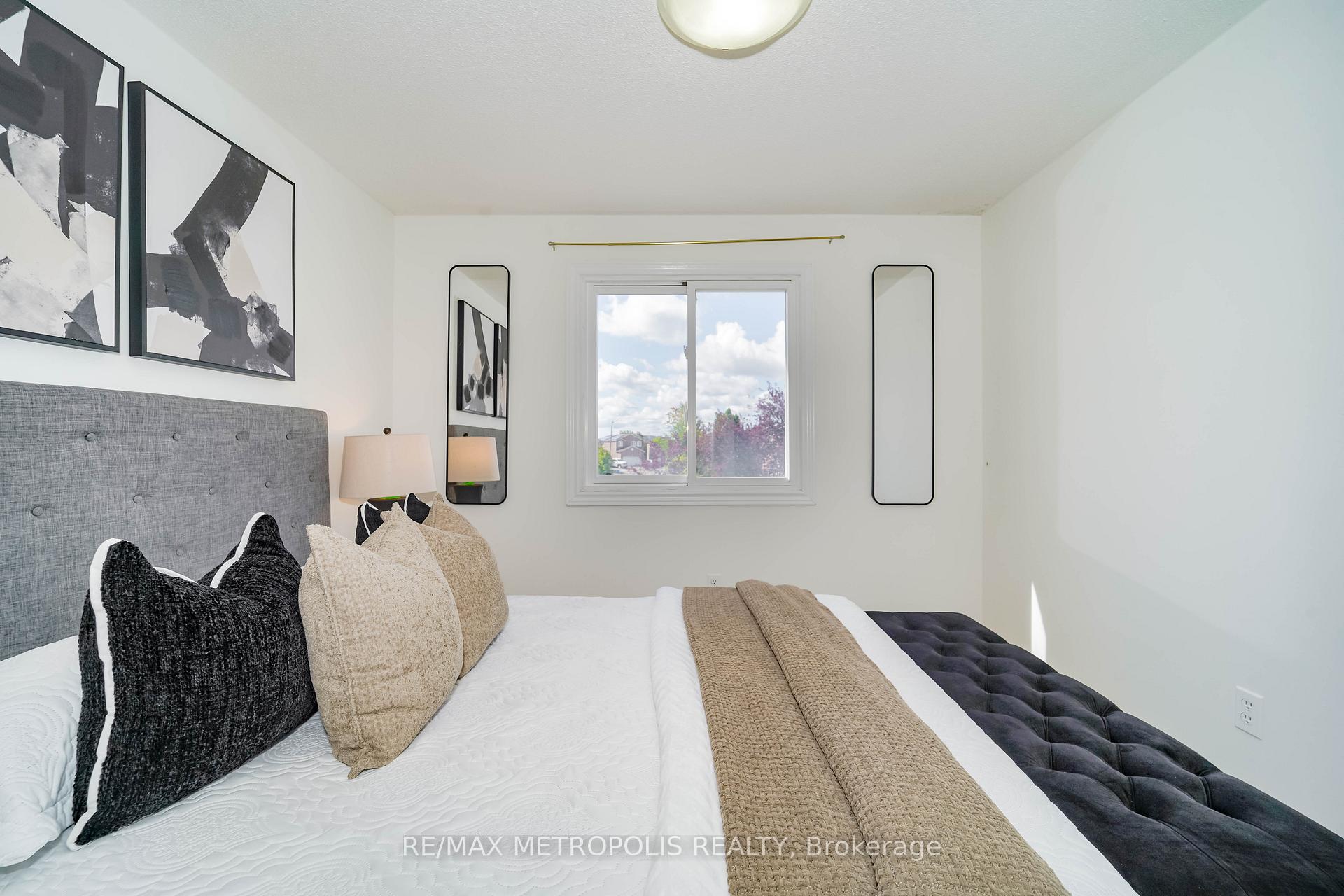 Photo 42 of 40 Lavron Court, Markham, Middlefield — HOMEH