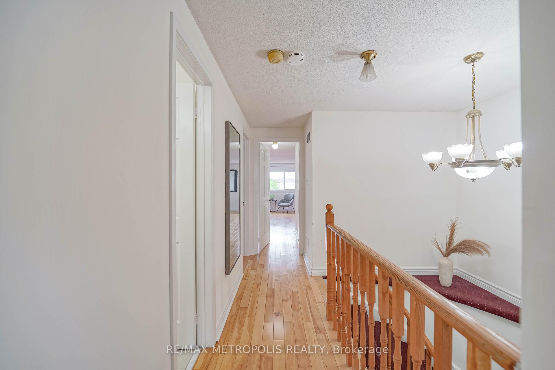 Photo 44 of 40 Lavron Court, Markham, Middlefield — HOMEH