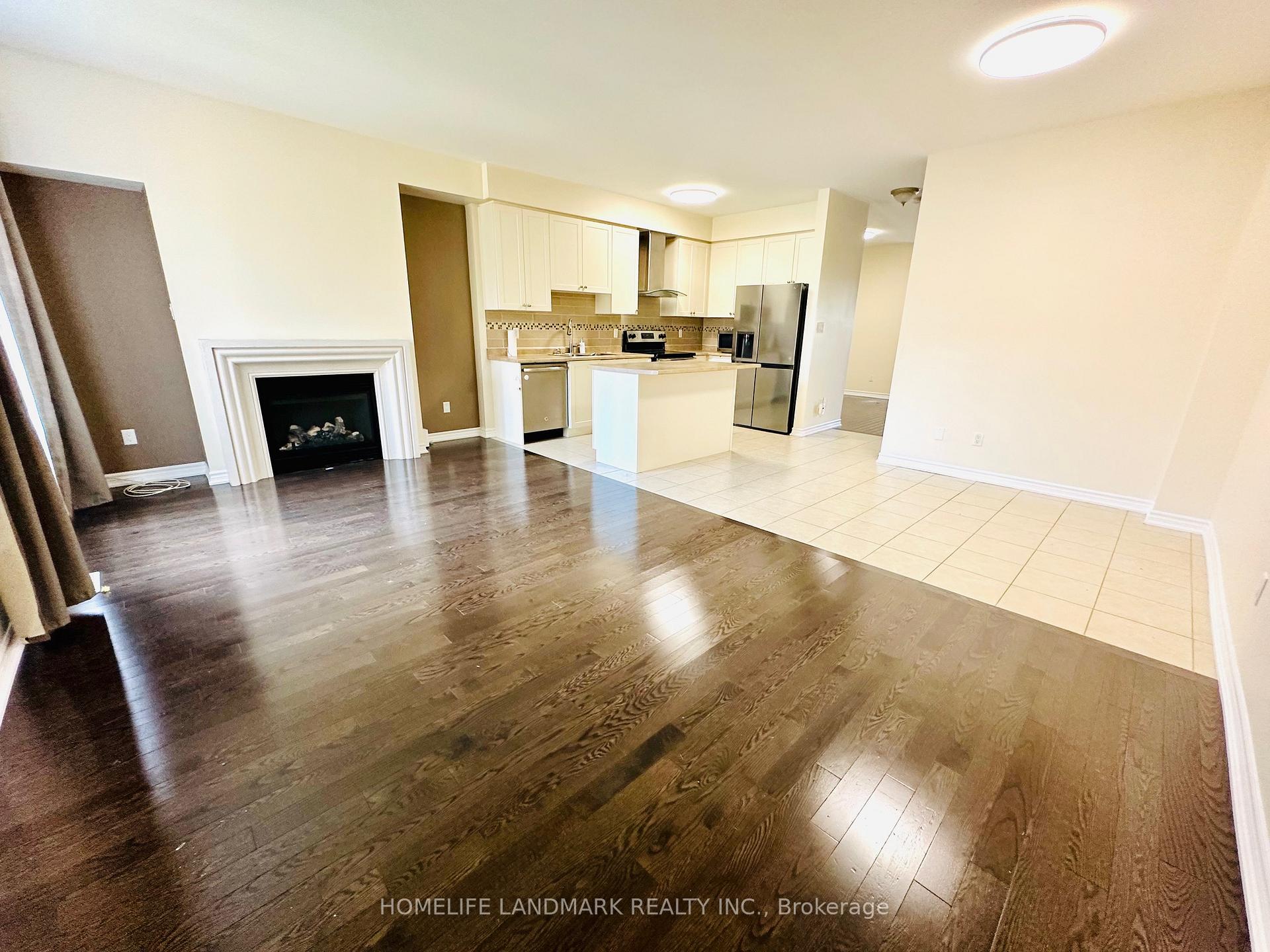 Photo 2 of 10355 Woodbine Avenue, Markham, Cathedraltown — HOMEH