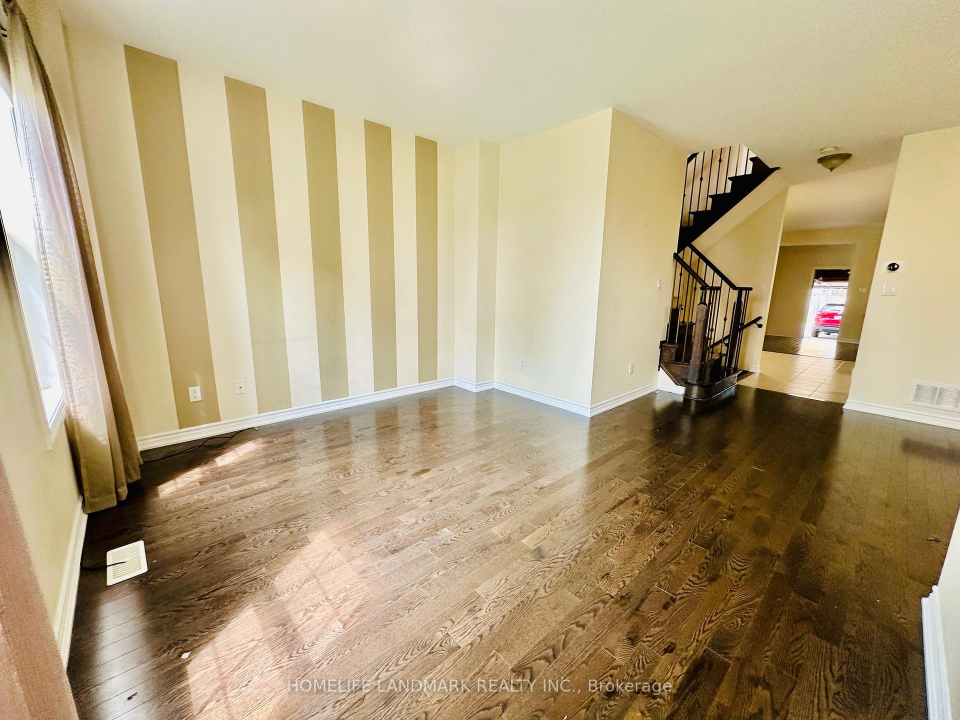 Photo 5 of 10355 Woodbine Avenue, Markham, Cathedraltown — HOMEH