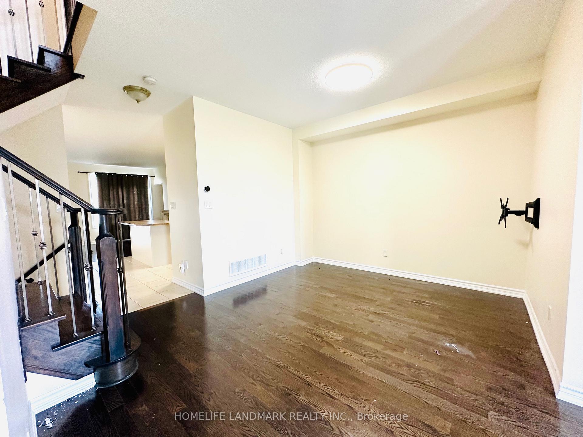 Photo 6 of 10355 Woodbine Avenue, Markham, Cathedraltown — HOMEH