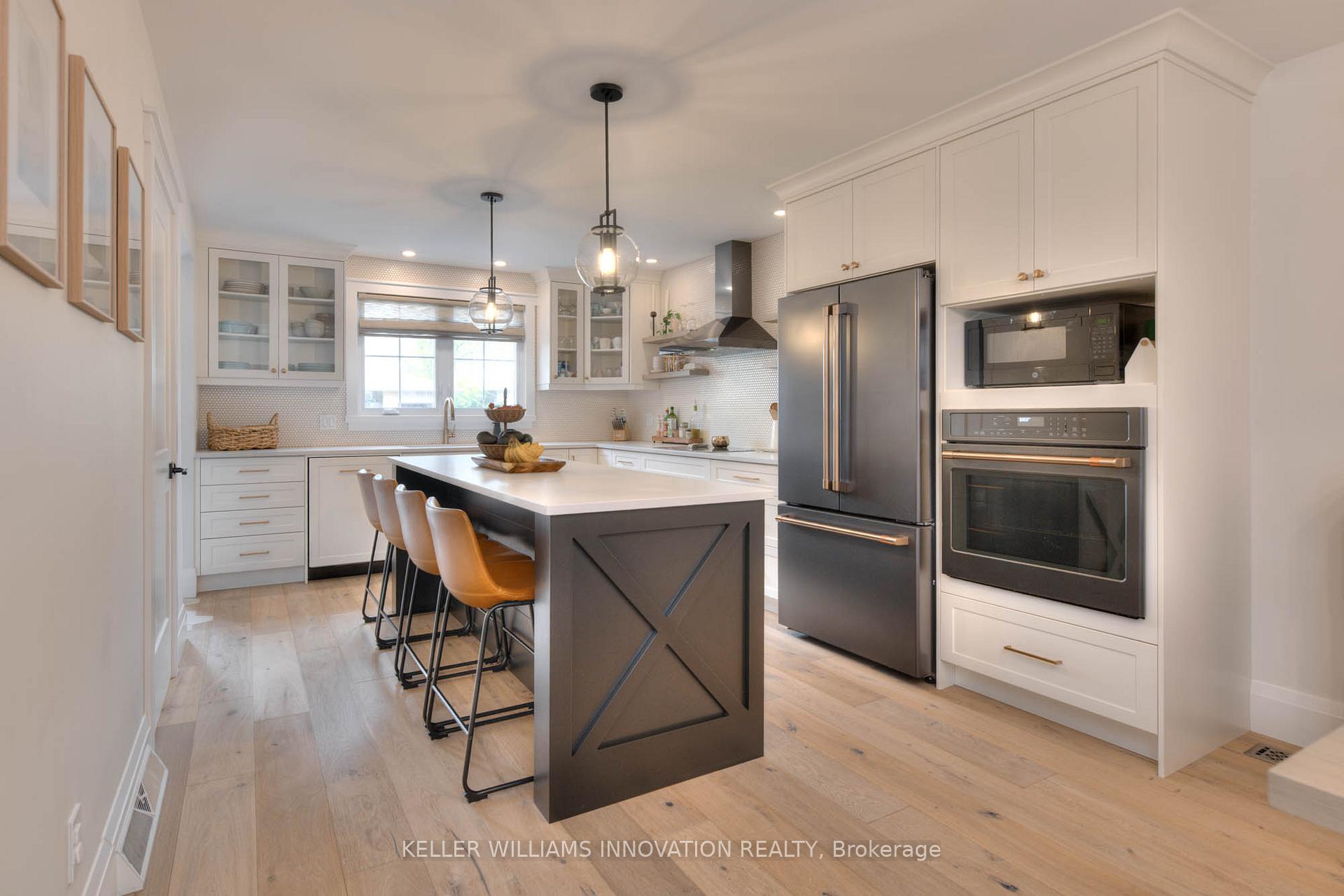 Photo 10 of 68 Noel Crescent, Kitchener — HOMEH