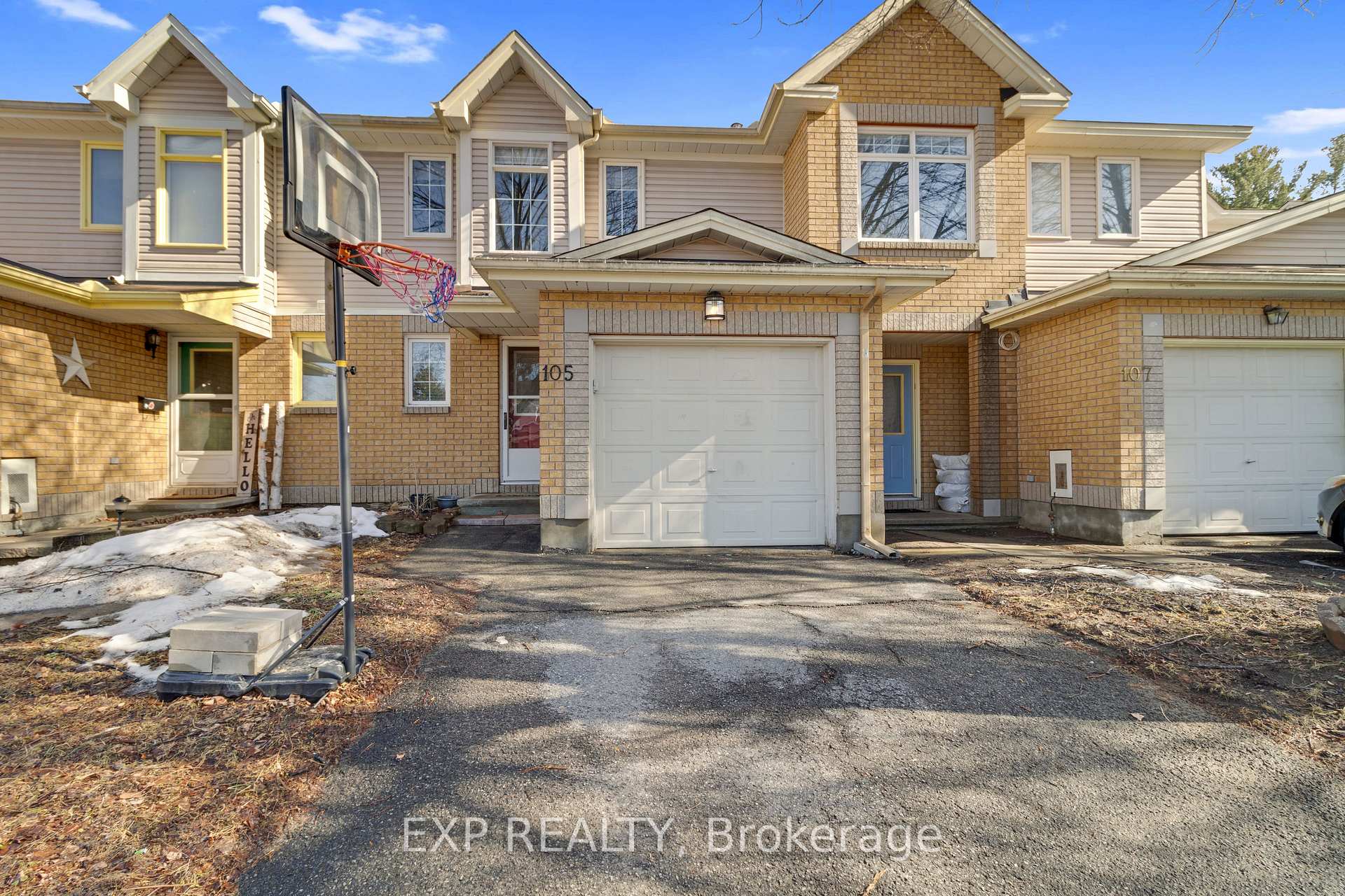 Photo 1 of 105 Banchory Crescent, Ottawa, Kanata - Morgan's Grant/South March — HOMEH