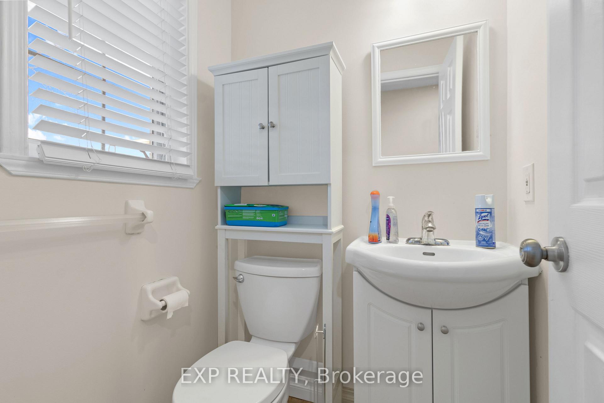 Photo 5 of 105 Banchory Crescent, Ottawa, Kanata - Morgan's Grant/South March — HOMEH
