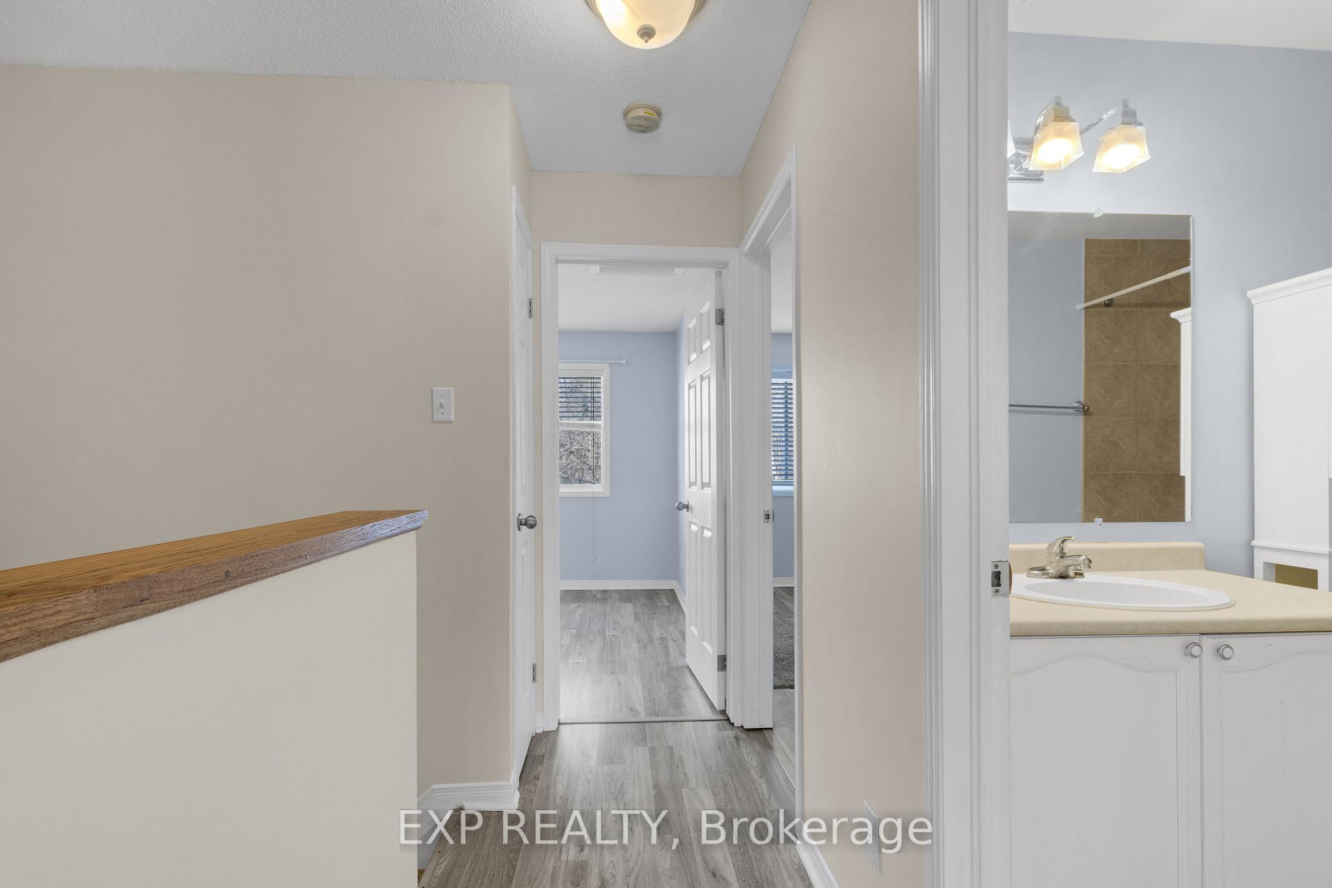 Photo 11 of 105 Banchory Crescent, Ottawa, Kanata - Morgan's Grant/South March — HOMEH