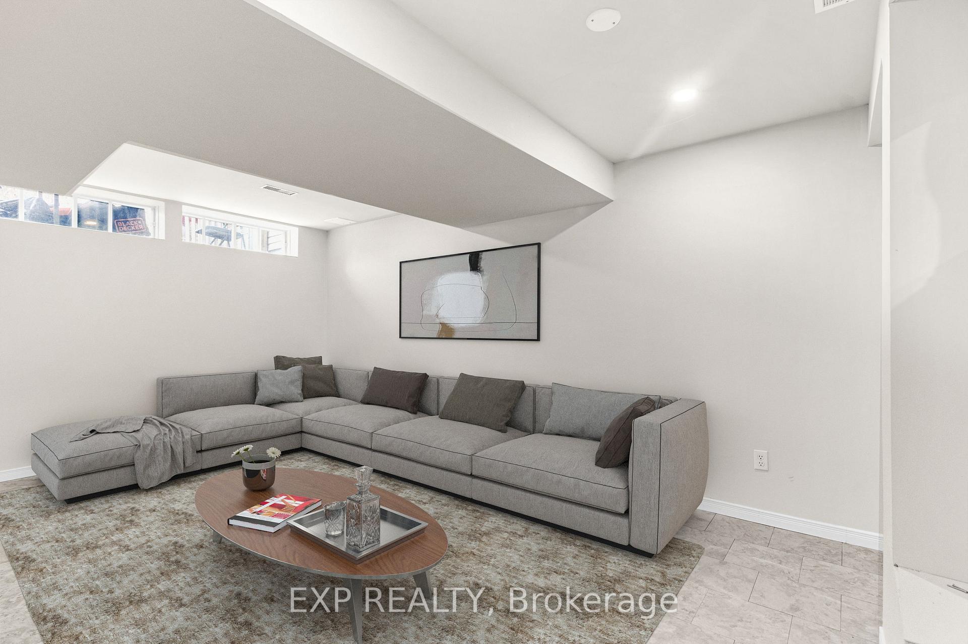 Photo 17 of 105 Banchory Crescent, Ottawa, Kanata - Morgan's Grant/South March — HOMEH