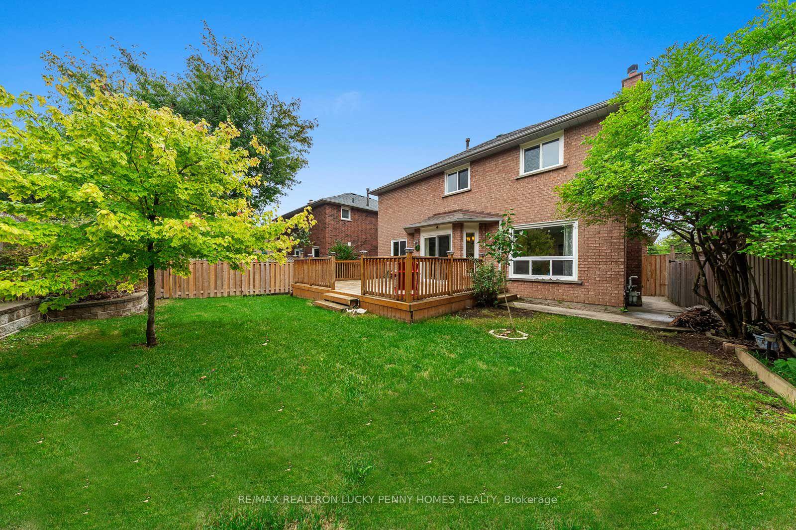 Photo 7 of 17 Buttonfield Road, Markham, Buttonville — HOMEH