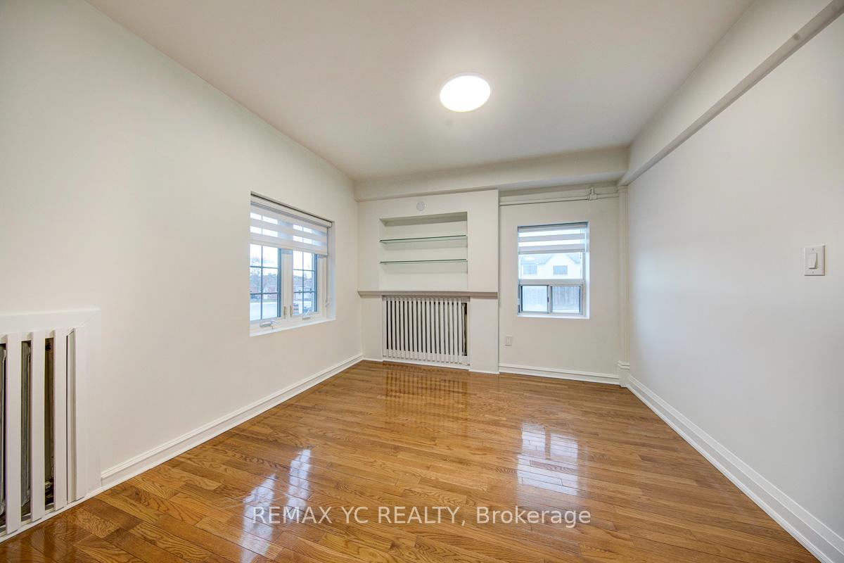Photo 8 of Unit Unit C, 31 Morgan Avenue, Markham, Thornhill — HOMEH