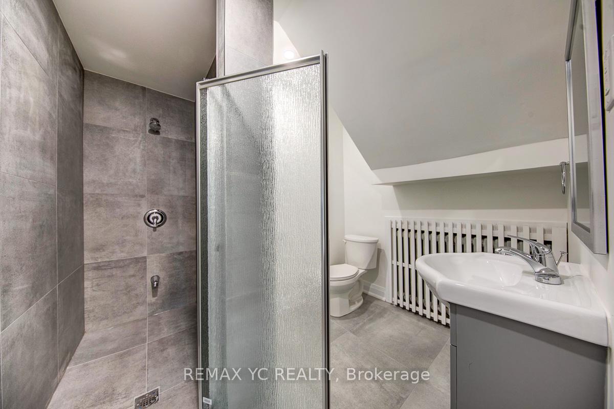 Photo 10 of Unit Unit C, 31 Morgan Avenue, Markham, Thornhill — HOMEH