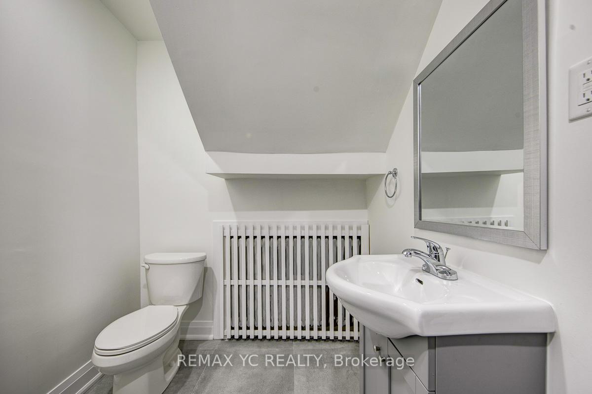 Photo 11 of Unit Unit C, 31 Morgan Avenue, Markham, Thornhill — HOMEH