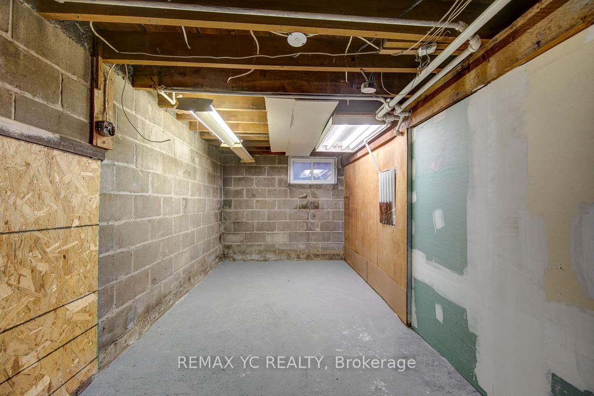 Photo 14 of Unit Unit C, 31 Morgan Avenue, Markham, Thornhill — HOMEH