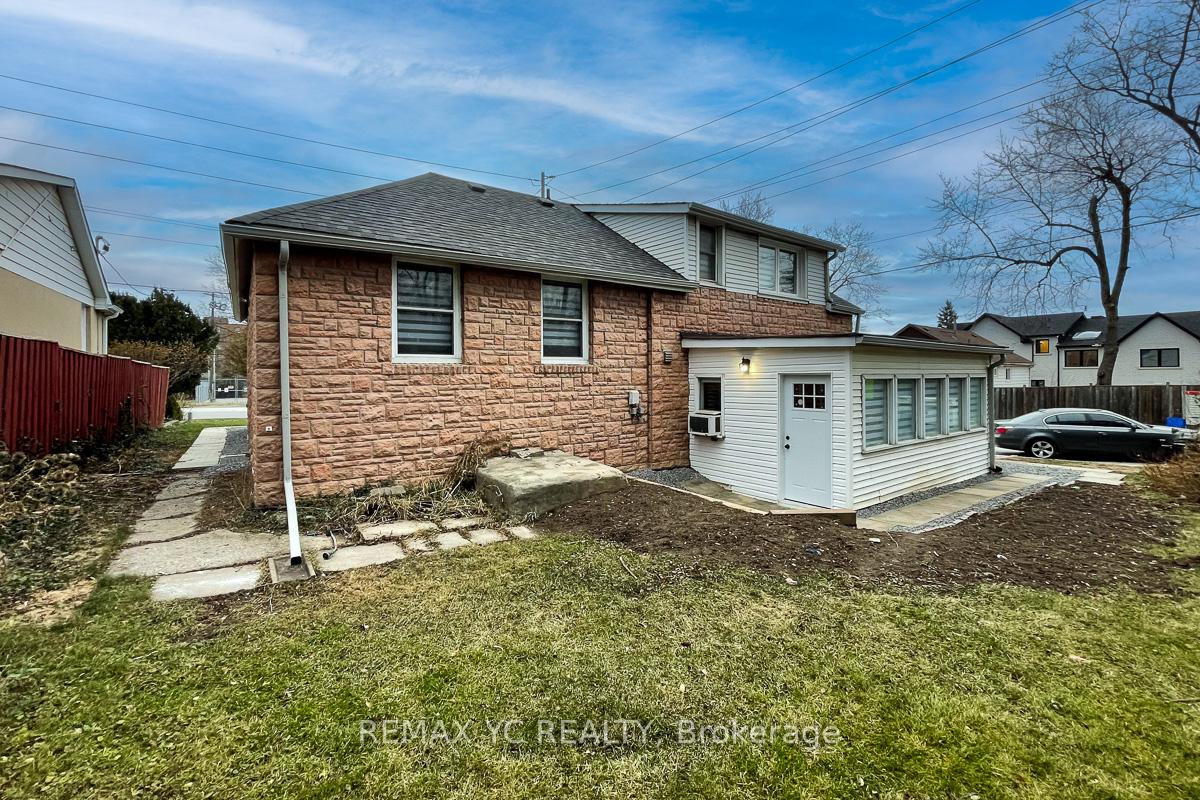 Photo 17 of Unit Unit C, 31 Morgan Avenue, Markham, Thornhill — HOMEH